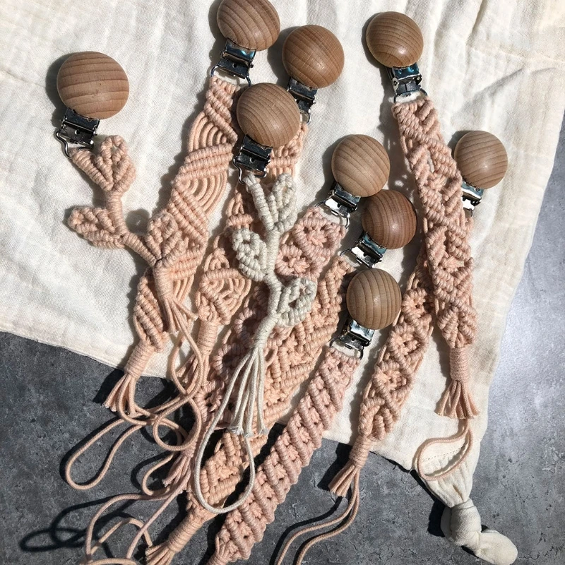 Cadena portachupetes de algodón con clip de madera de haya para bebé - imagen 5