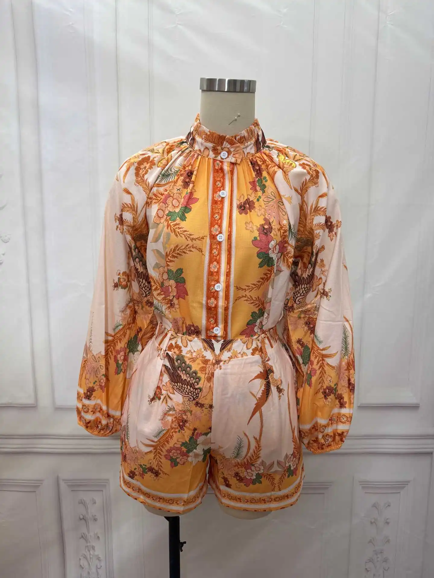 Somenie conjunto niña blusa elegante y pantalones cortos cintura alta - imagen 3