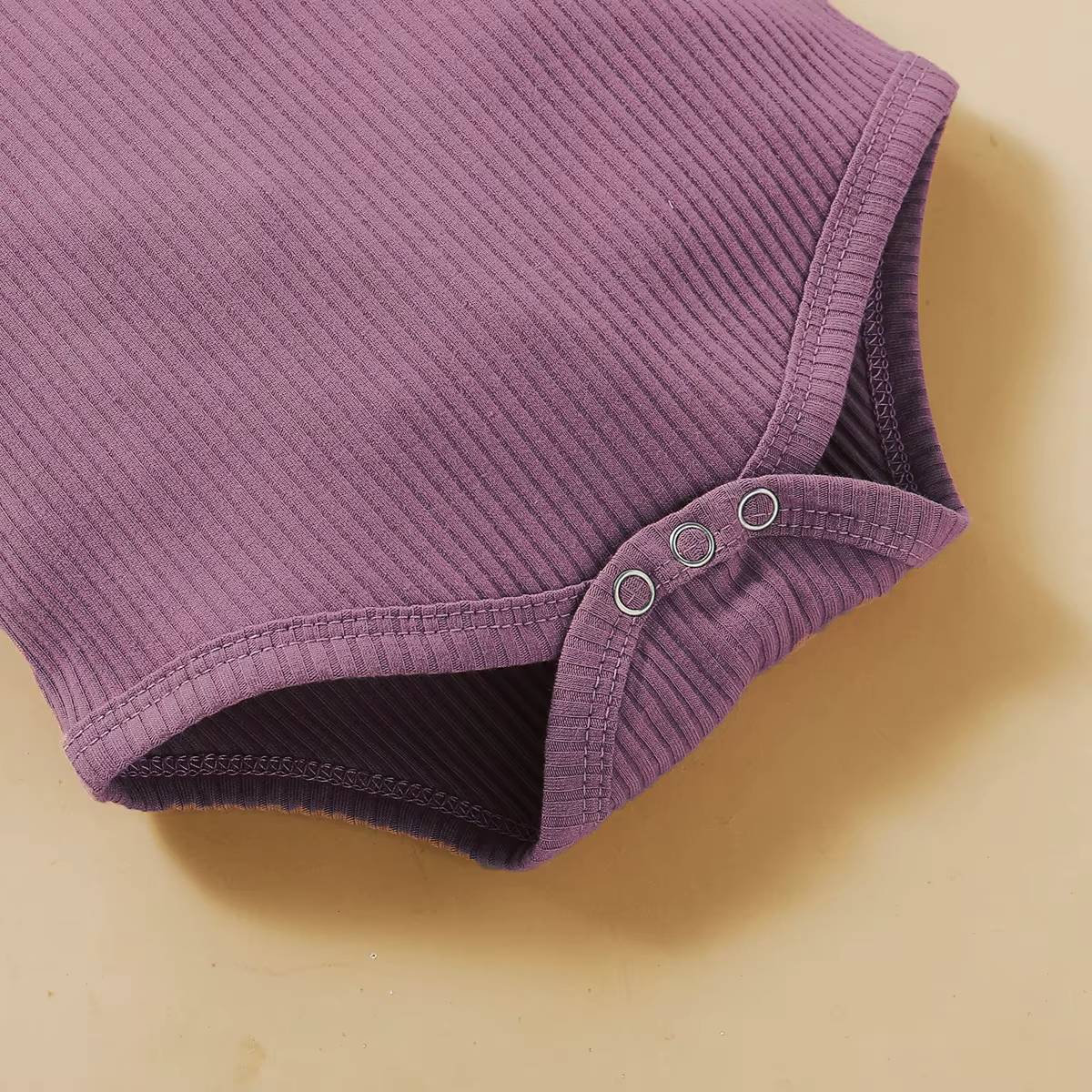 Conjunto chaleco tirantes y pelele floral para recién nacida - imagen 4