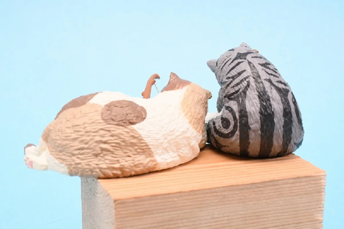 Figuras de gato kawaii en cápsula – Yell mininos - imagen 5