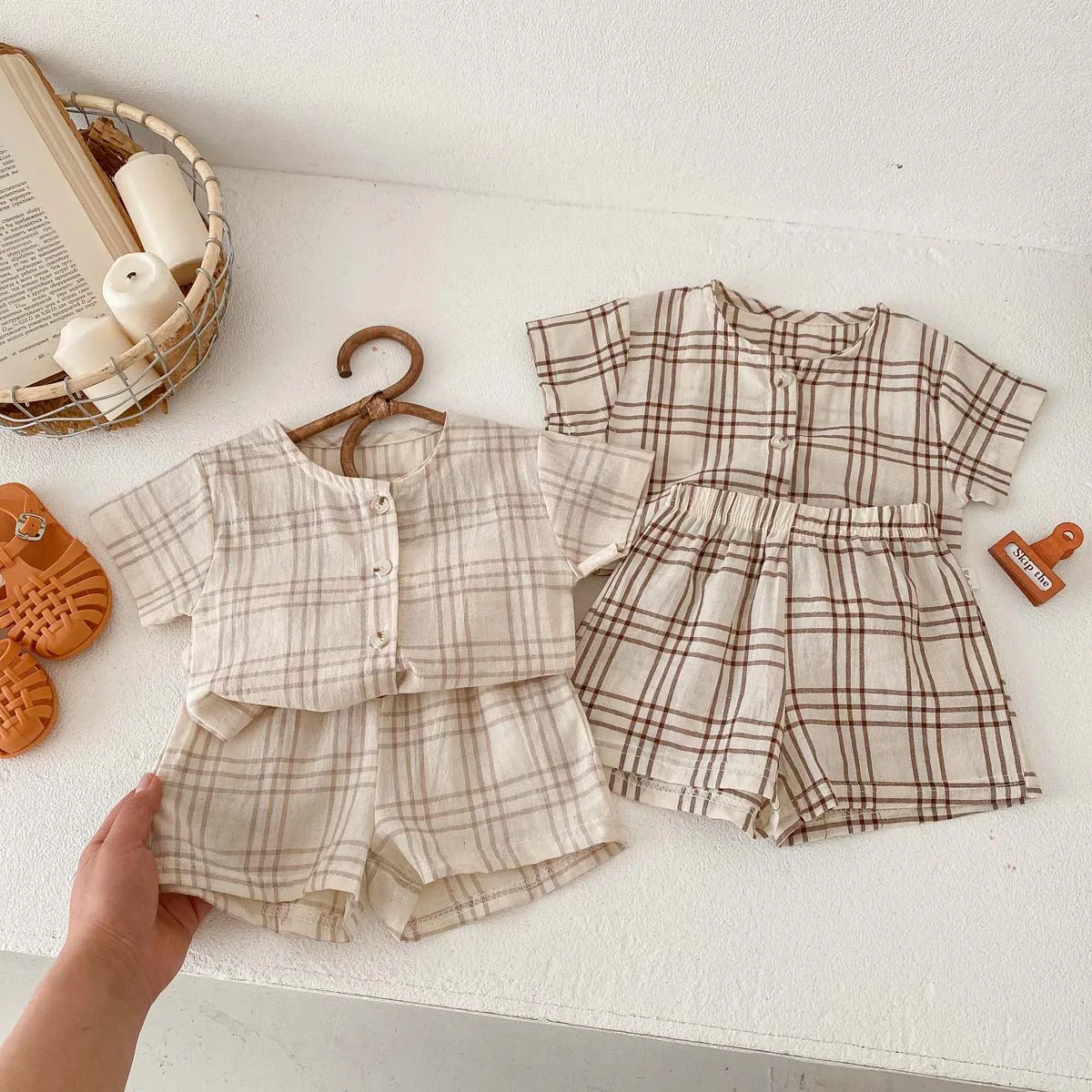 MILANCEL Conjunto verano a cuadros para bebé y niño – Camiseta y pantalones - imagen 5