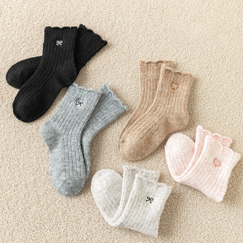 Calcetines de punto con lazo para niña – Cálidos invierno - imagen 2