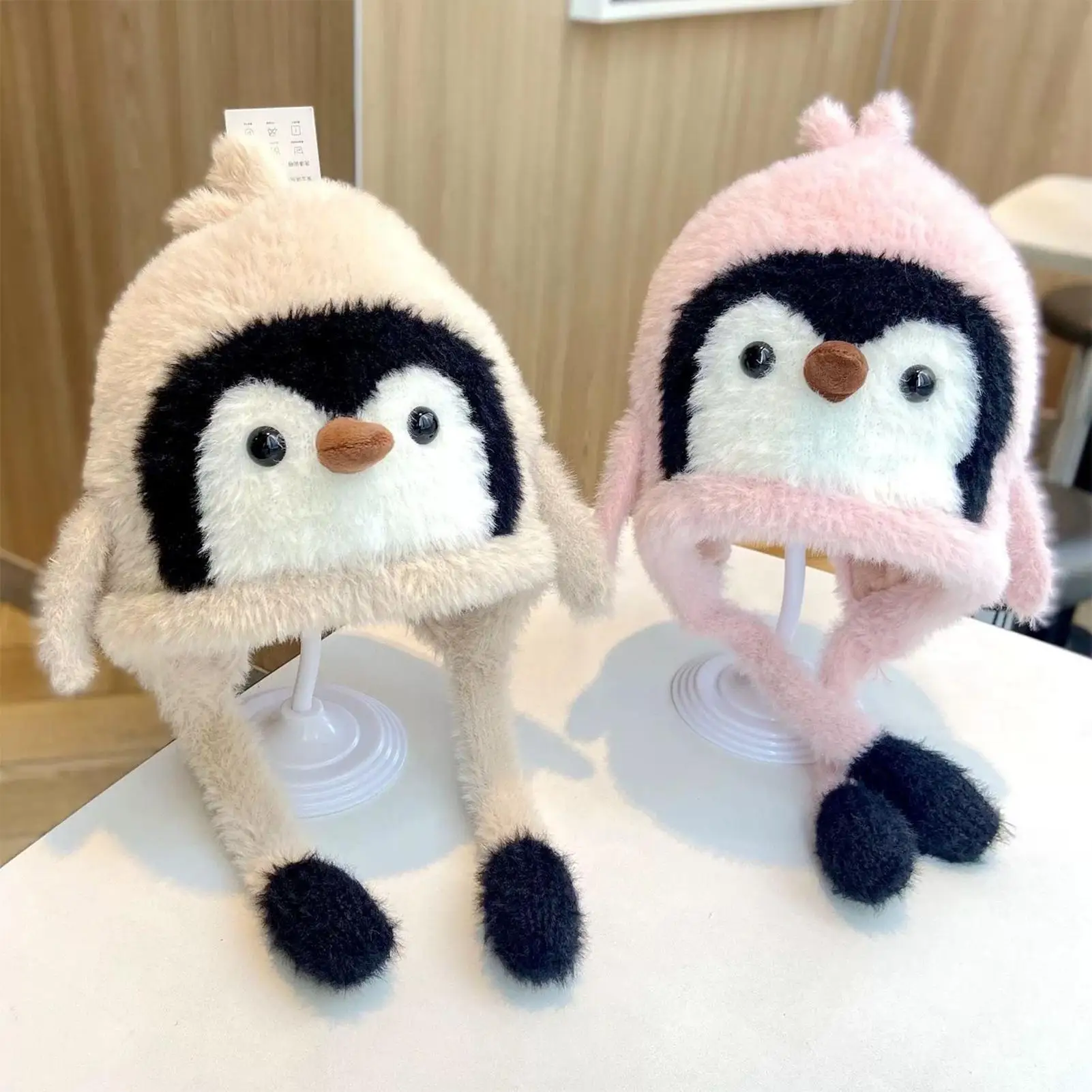 Gorro de peluche de pingüino con orejeras de invierno - imagen 3
