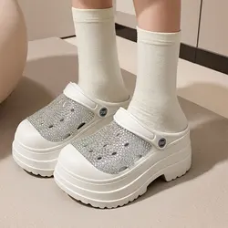 Zuecos de plataforma con sandalias brillantes EVA suaves para niña