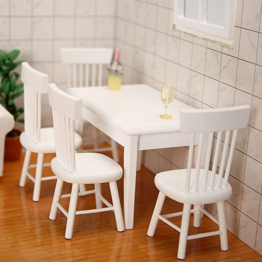 Mesa de muñecas de madera blanca para comedor de casa