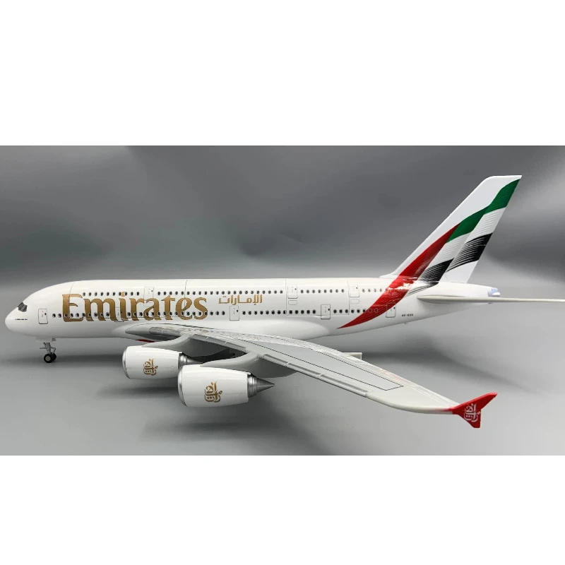 Avión de juguete A380 Emirates con luces y ruedas para regalo - imagen 3