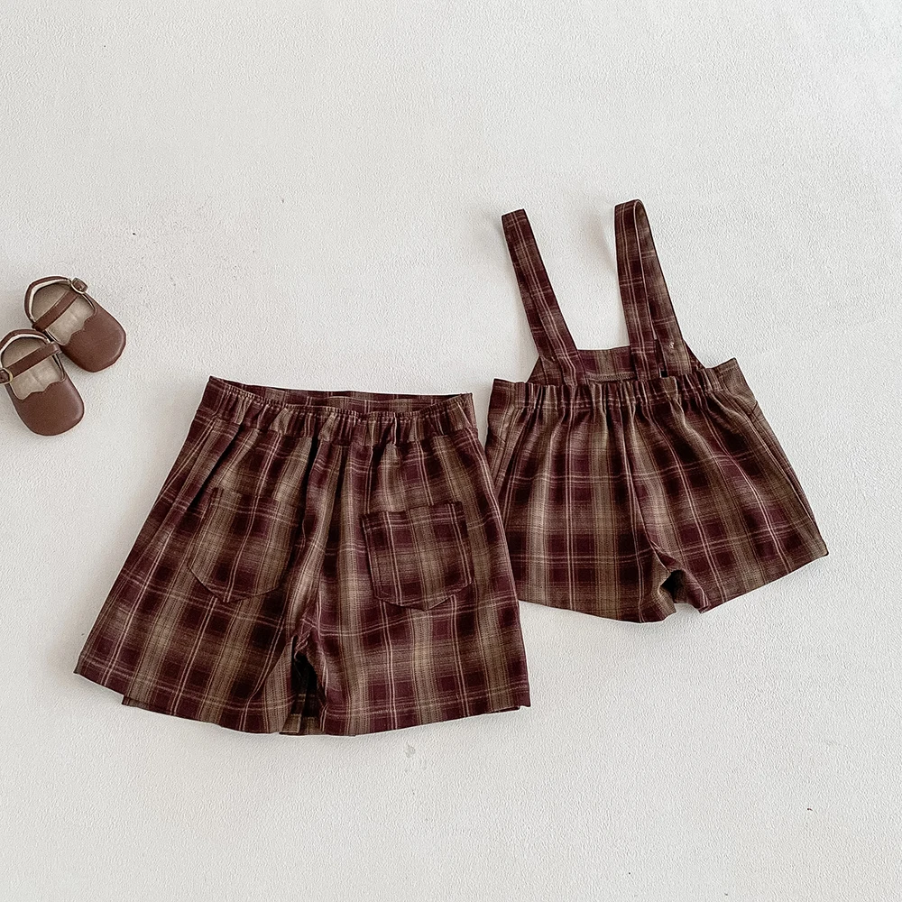 Falda a cuadros vintage con diseño plisado