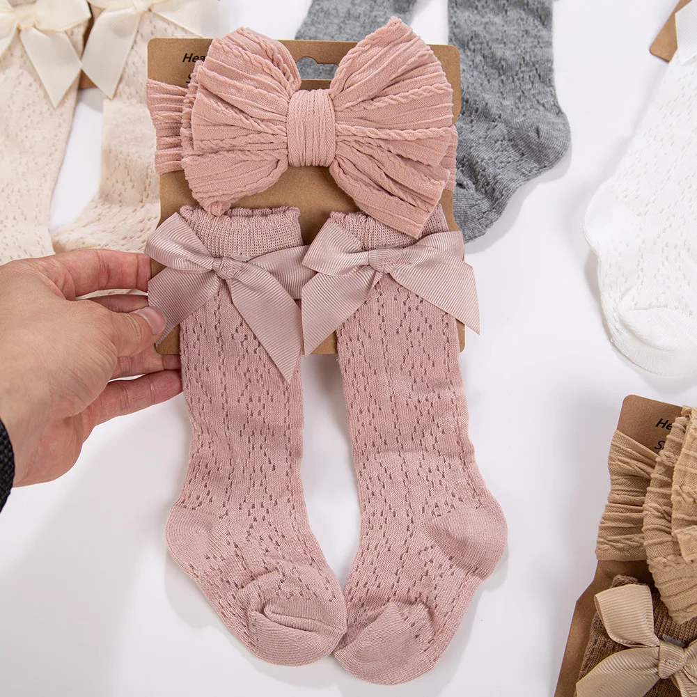 Conjunto completo: lazos, diadema, gorro y calcetines