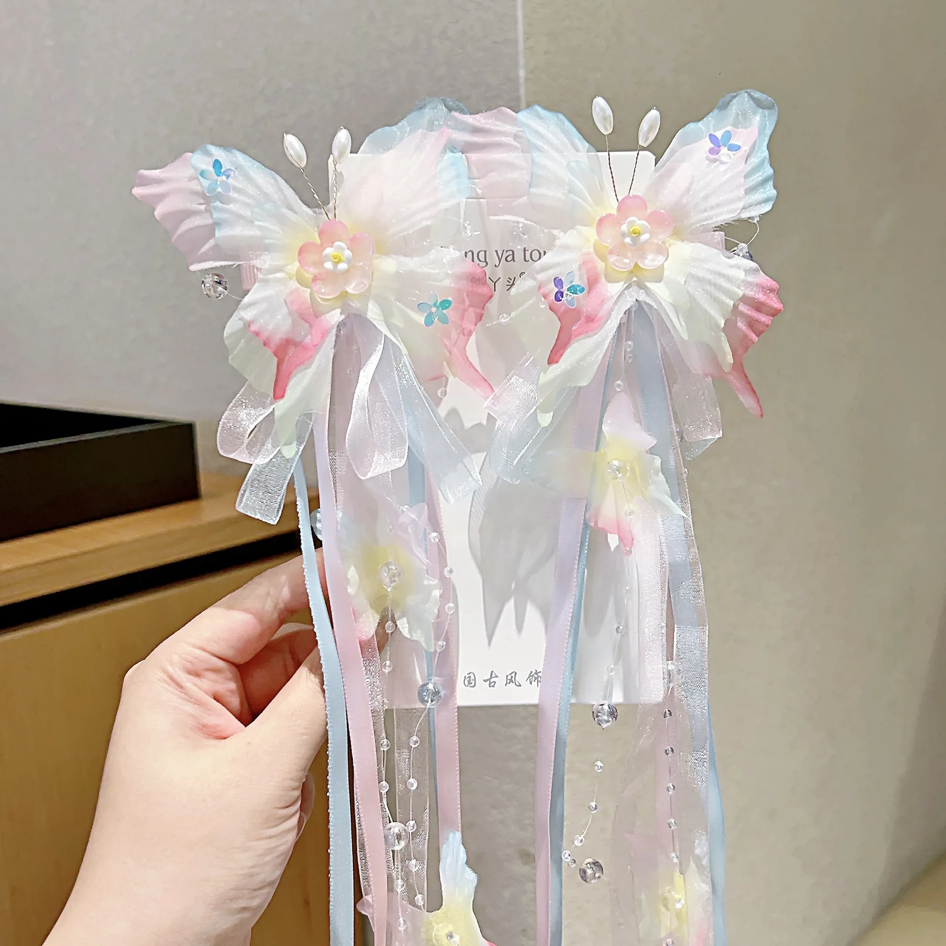 Acabado para peinados de inspiración Hanfu