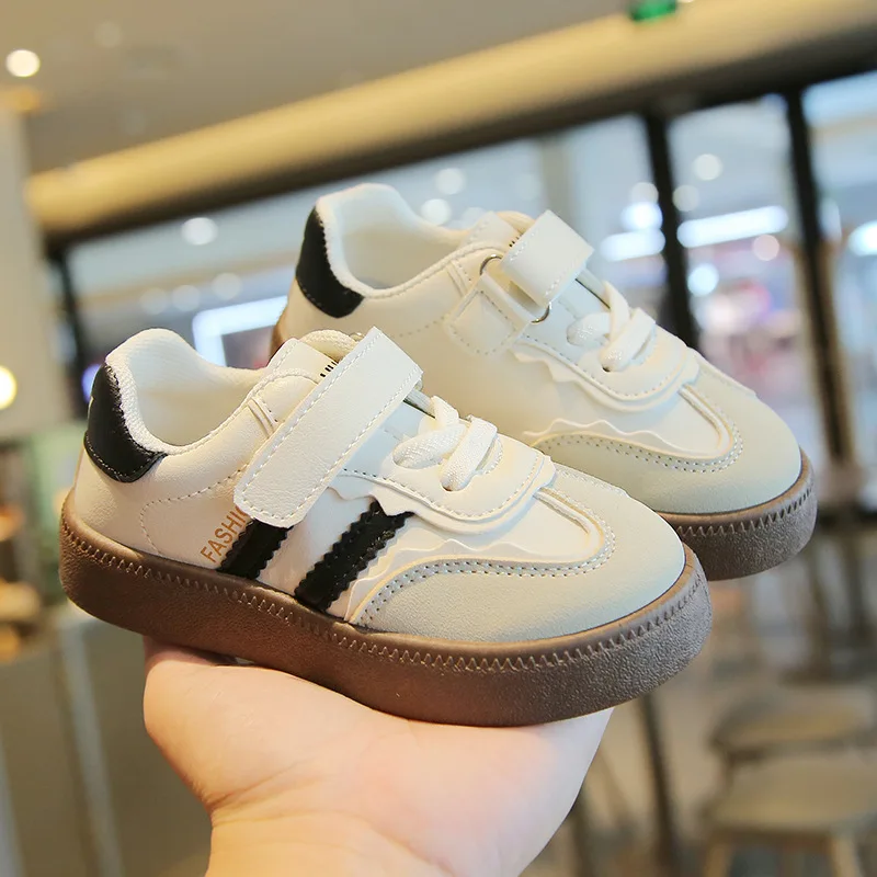 Zapatillas canvas para niño – Ligeras y elegantes estilo retro - imagen 3