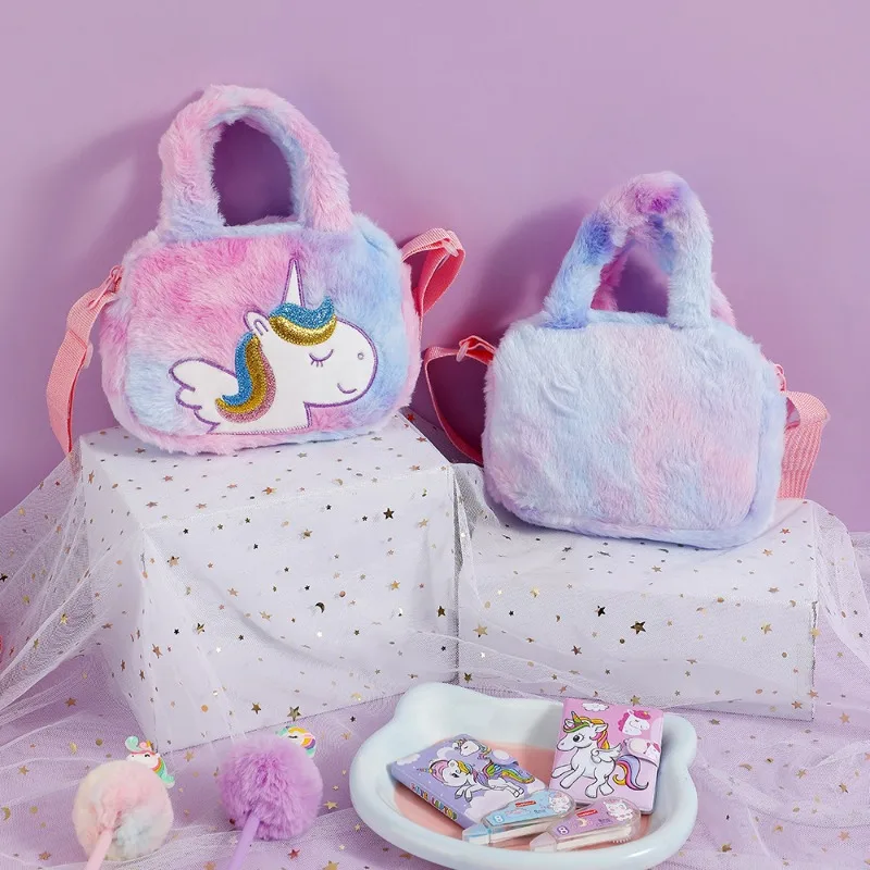 Bolso de felpa de unicornio para niña – Esponjoso y ajustable - imagen 4