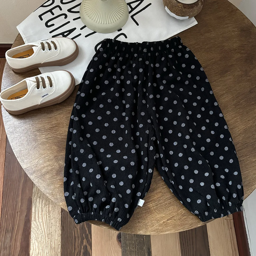 Conjunto de pantalón y silueta holgada