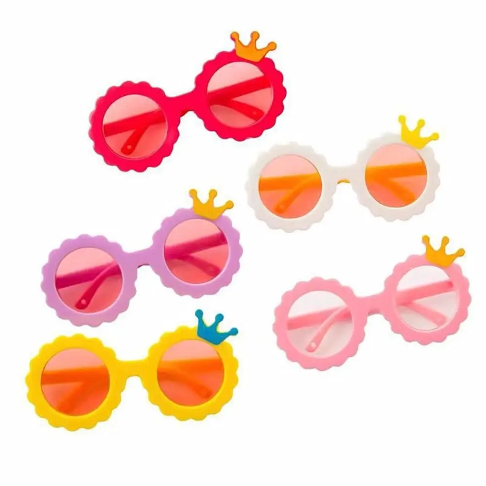 Gafas de corona de muñeca en tono rosa pastel