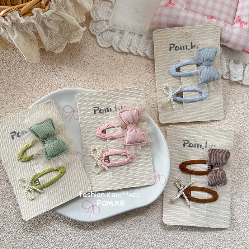 Pinzas para el pelo niña con lazo princesa y pedrería lateral - imagen 3
