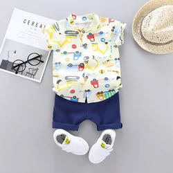 Conjunto verano bebé: camiseta con dibujos y short de algodón orgánico