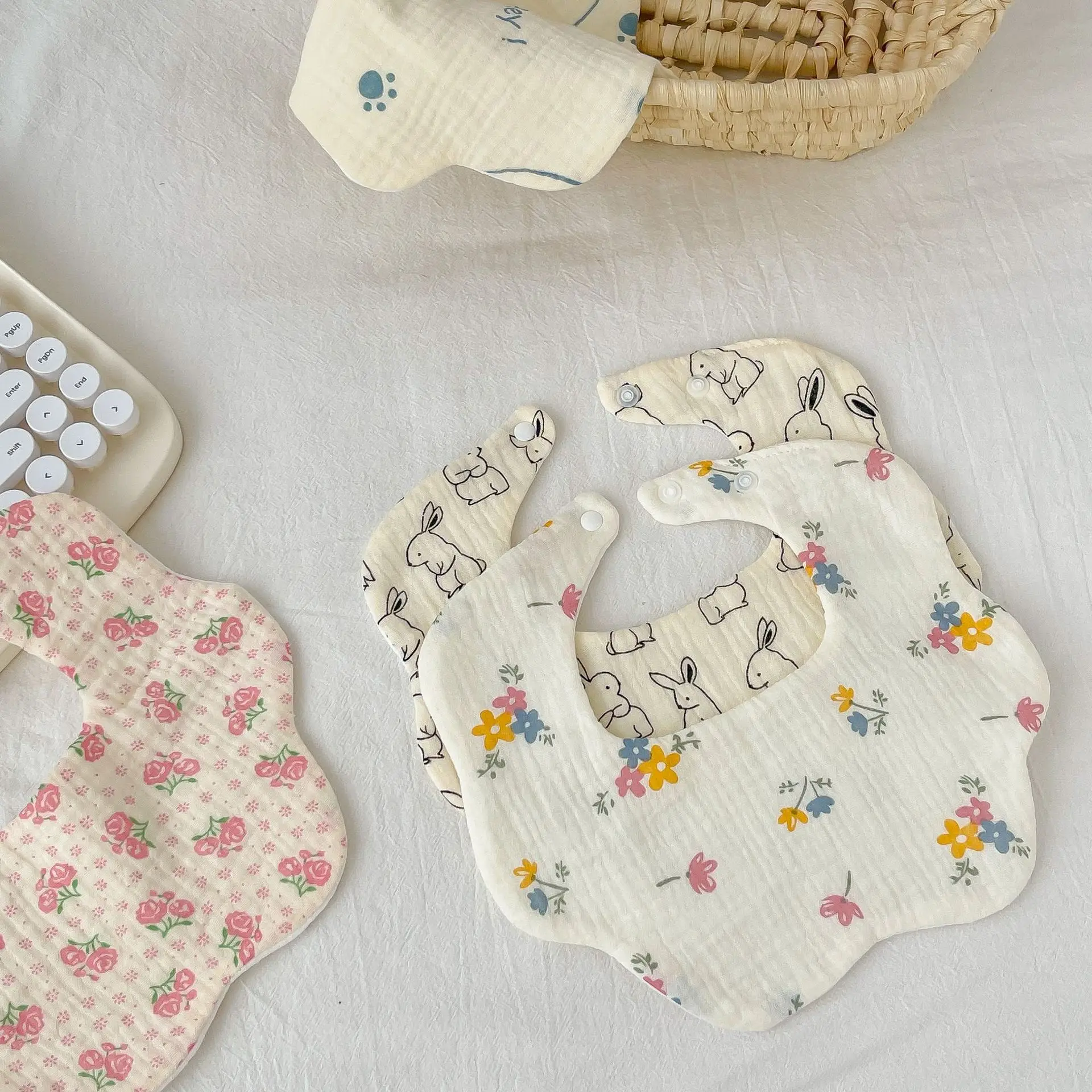 Baberos de algodón absorbentes con estampado para bebé y recién nacido - imagen 3