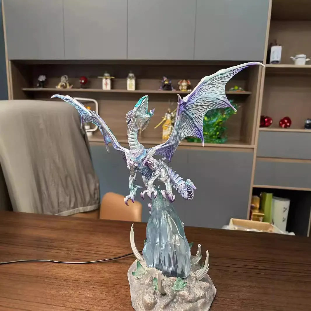 Figura Yu-Gi-Oh Blue-Eyes White Dragon con base de PVC - imagen 5
