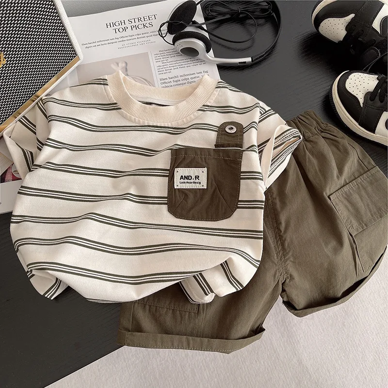 Conjunto de verano para bebé con camiseta a rayas y pantalón corto - imagen 4