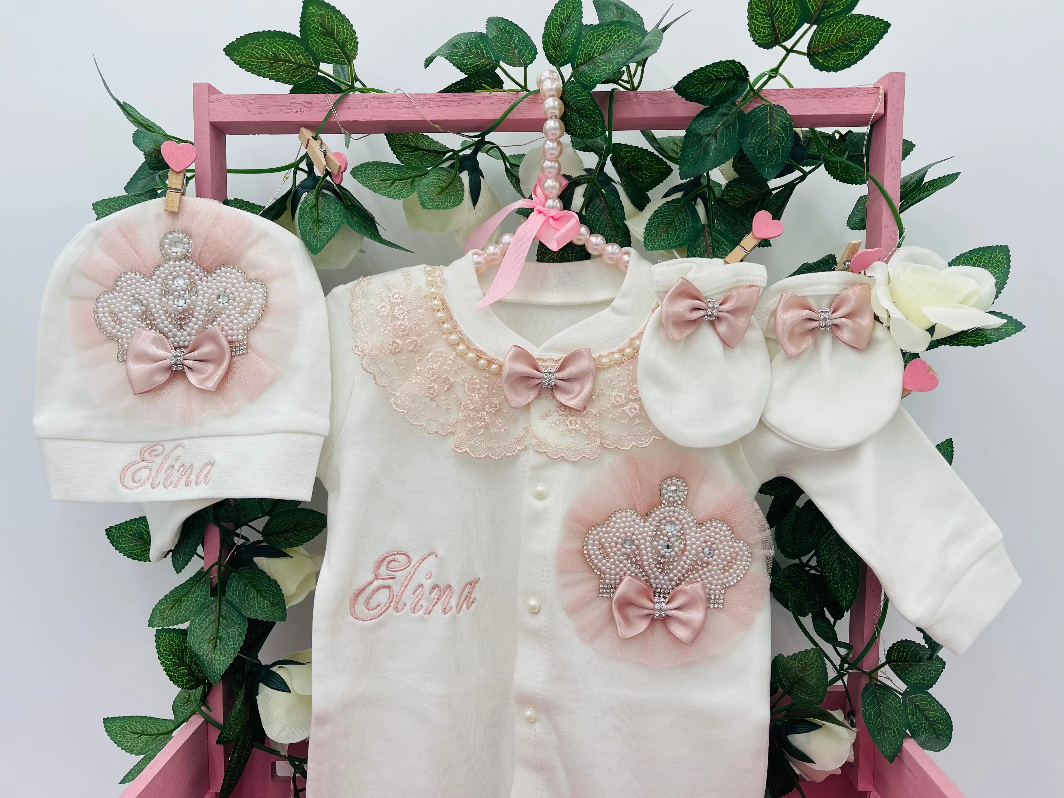 Vestido de bautizo con encaje rosa y capucha para bebé - imagen 5
