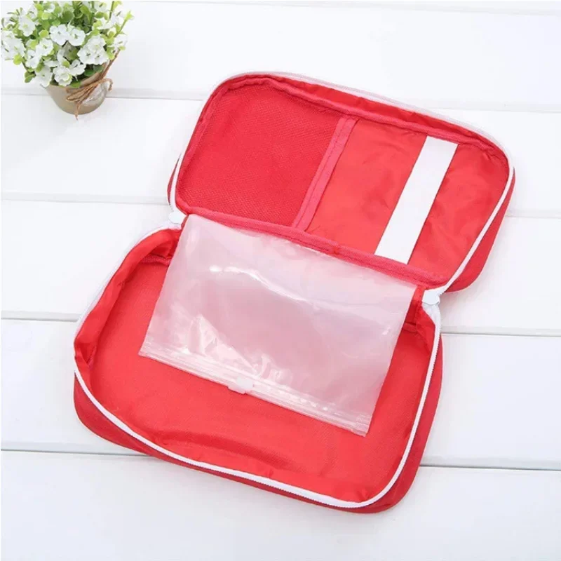 Botiquín emergencias familiar – Estuche portátil para viaje y coche - imagen 2