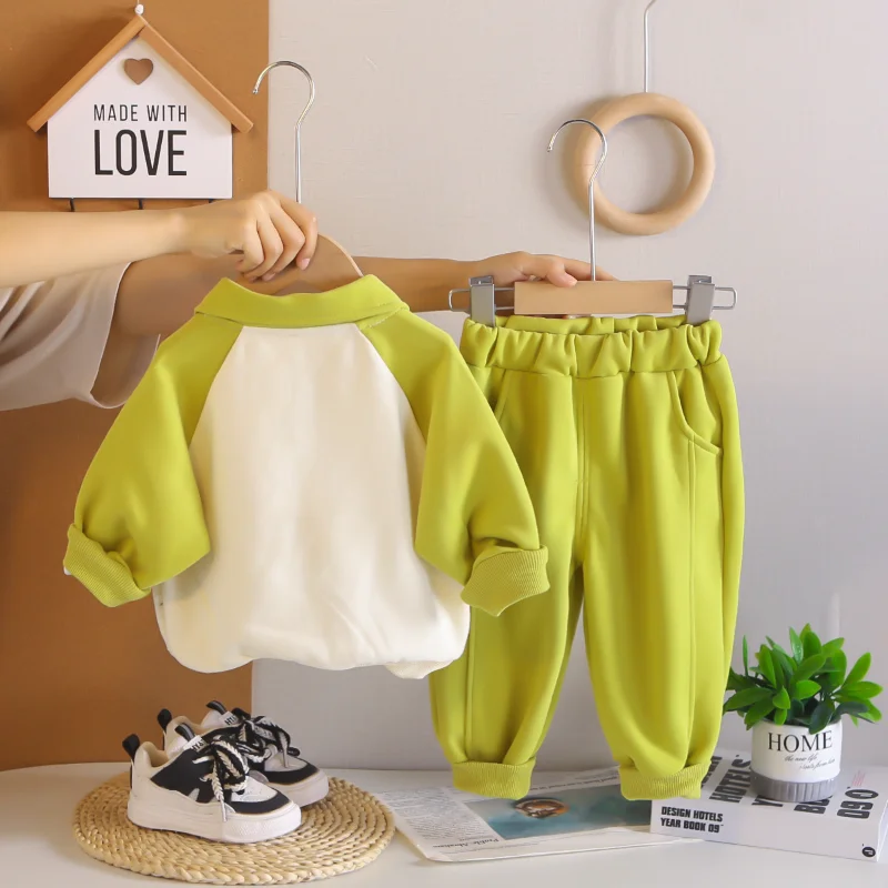Conjunto de otoño para bebé: camiseta y pantalón con dibujos animados - imagen 5
