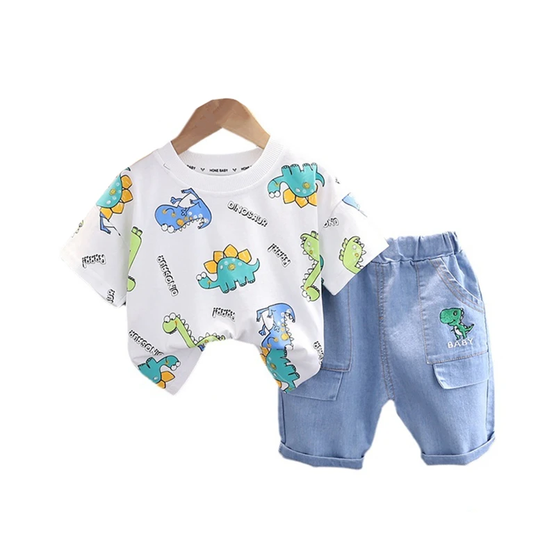 Conjunto veraniego para niño: camiseta y shorts estampados