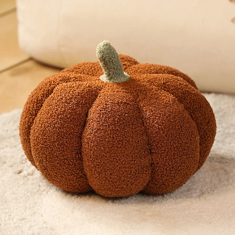 Detalle del peluche calabaza visto desde arriba