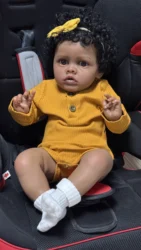 Muñeco Reborn Benjamin realista hecho a mano con pelo rizado