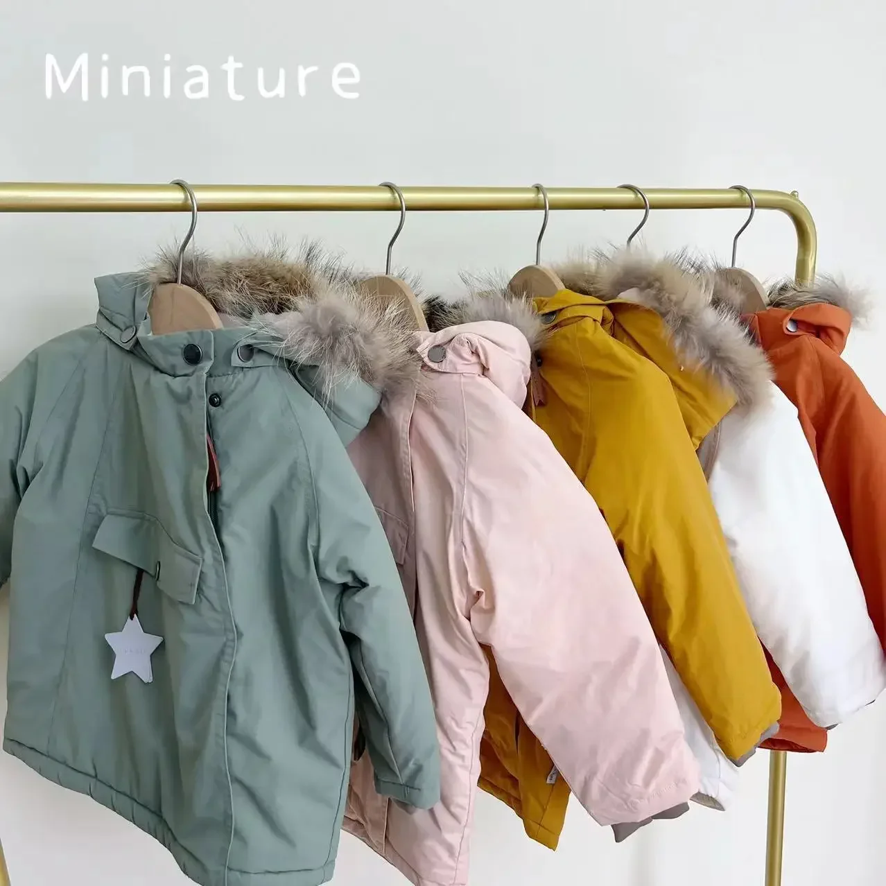 Chaqueta de invierno INS con capucha y abrigo impermeable