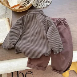 Ropa de bebé rayada manga larga y pantalón primavera-otoño