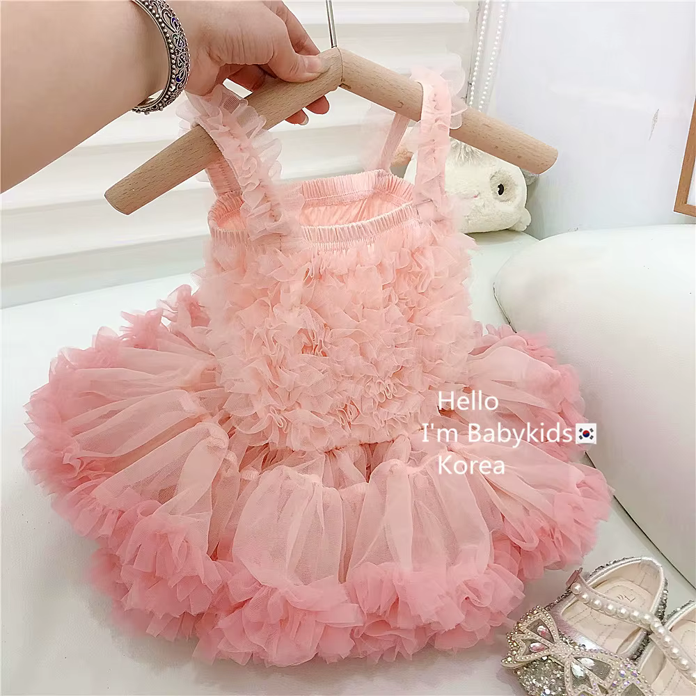 Vestido tutú para niña en uso