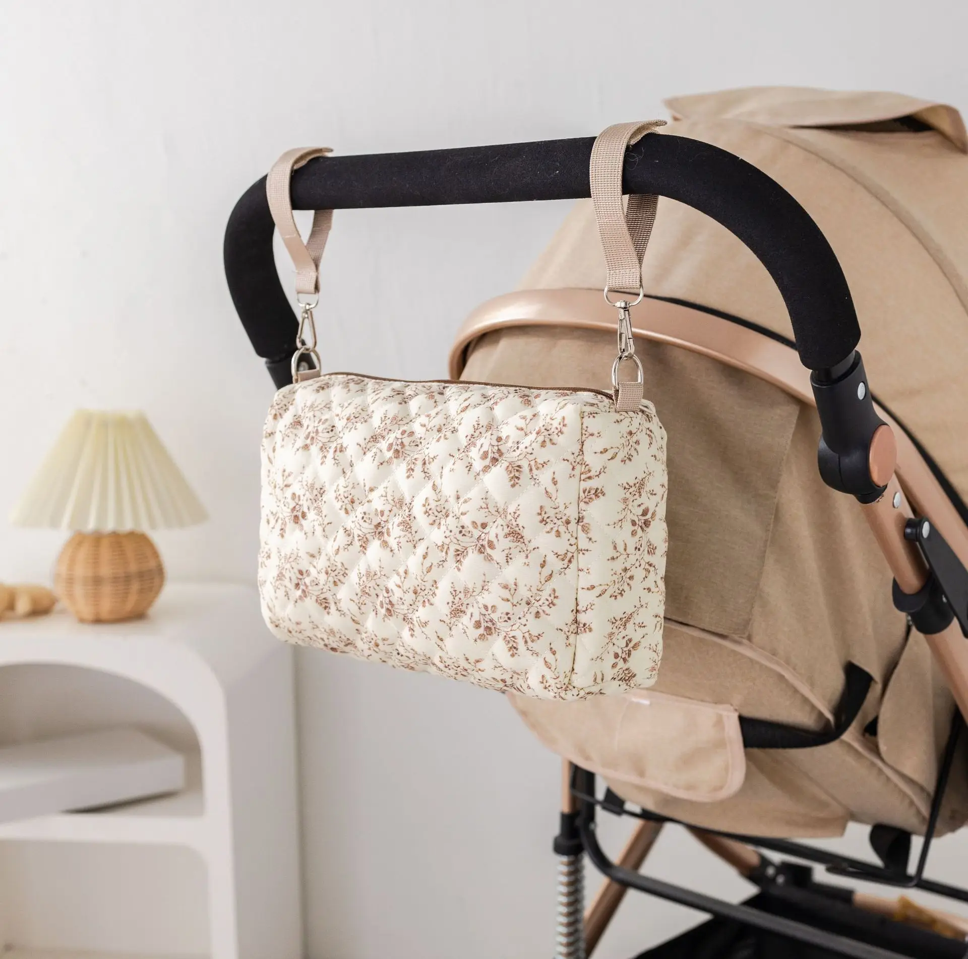 Bolsa organizadora de pañales portátil para cochecito y viaje - imagen 3