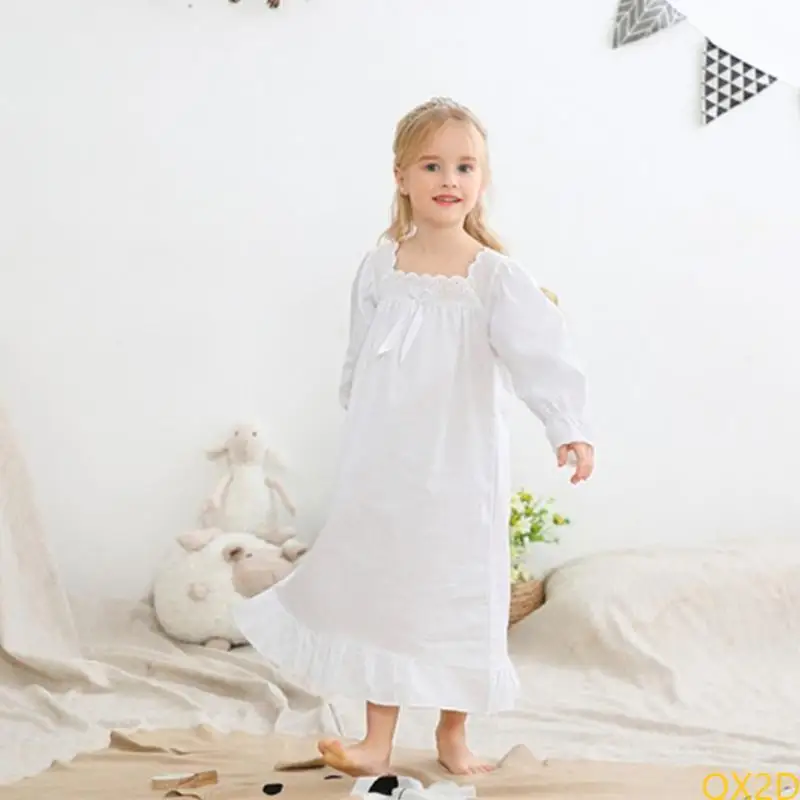 Camisón blanco de algodón con caída cómoda