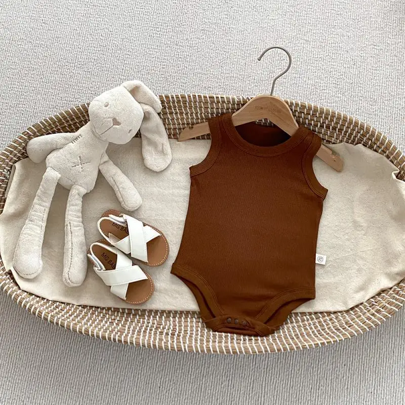 Pelele de algodón fino liso sin mangas de bebé unisex - imagen 4