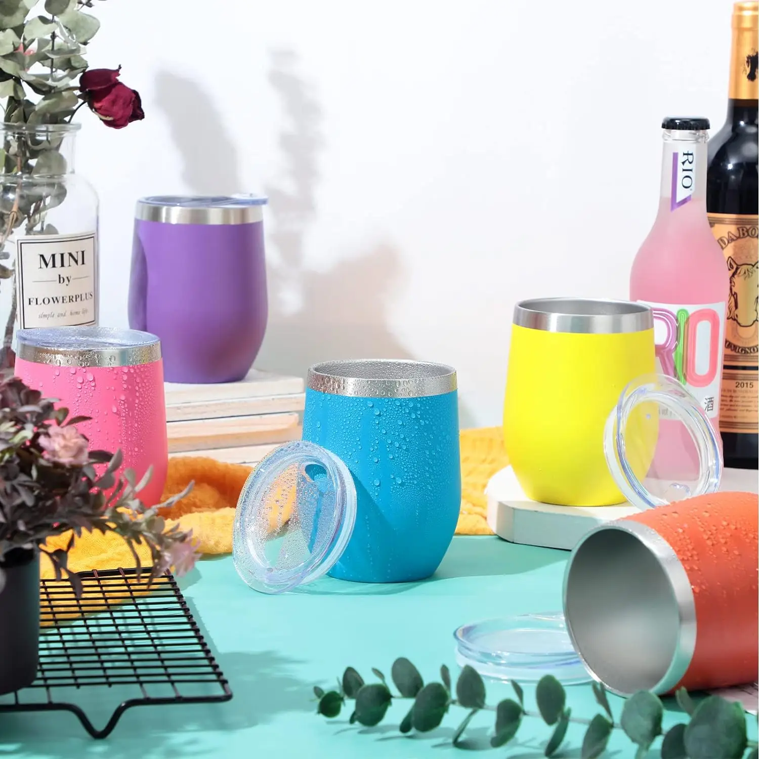 Vaso en uso mostrando el agarre cómodo