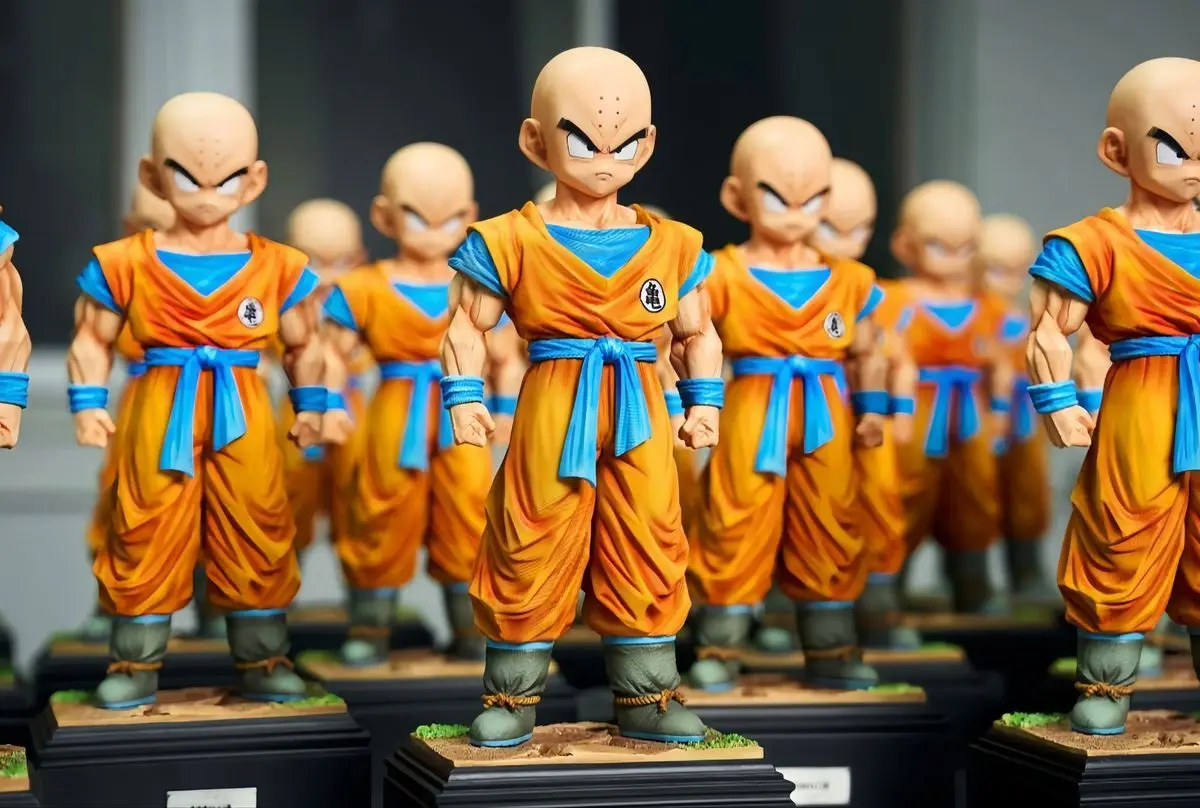 Figura de colección inspirada en Gohan/Krillin
