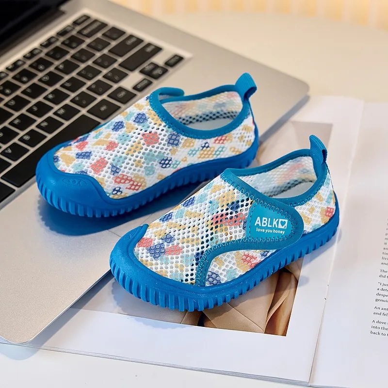 Zapatillas antideslizantes de malla transpirable para niños - imagen 2