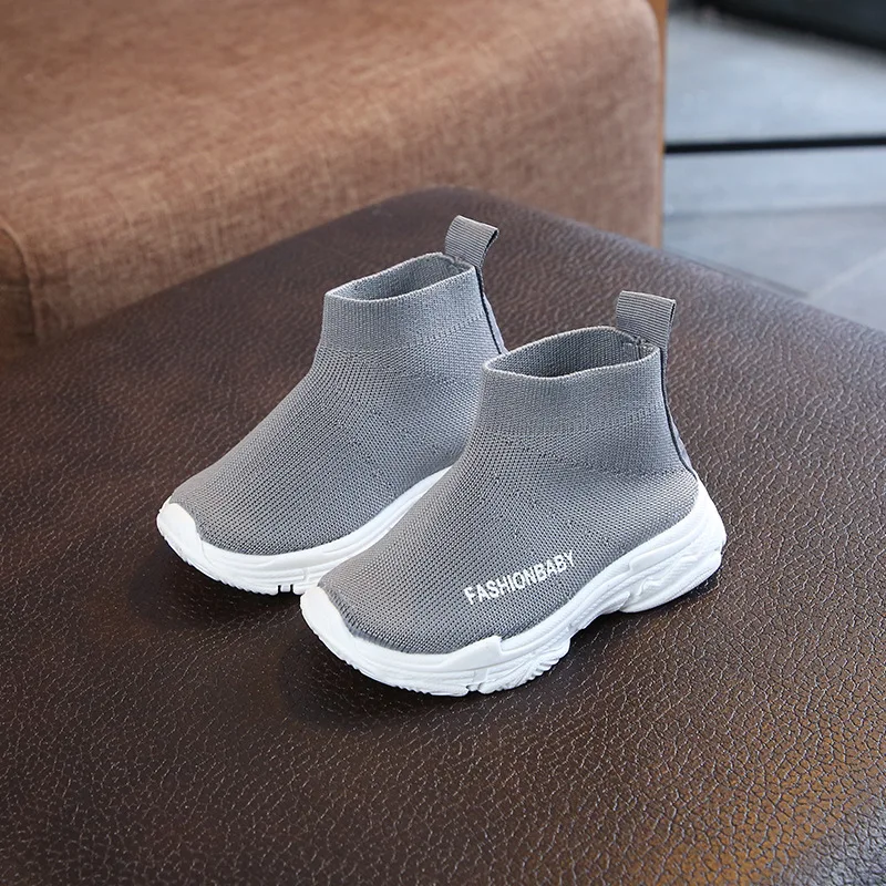 Zapatillas deportivas antideslizantes para niños y niñas