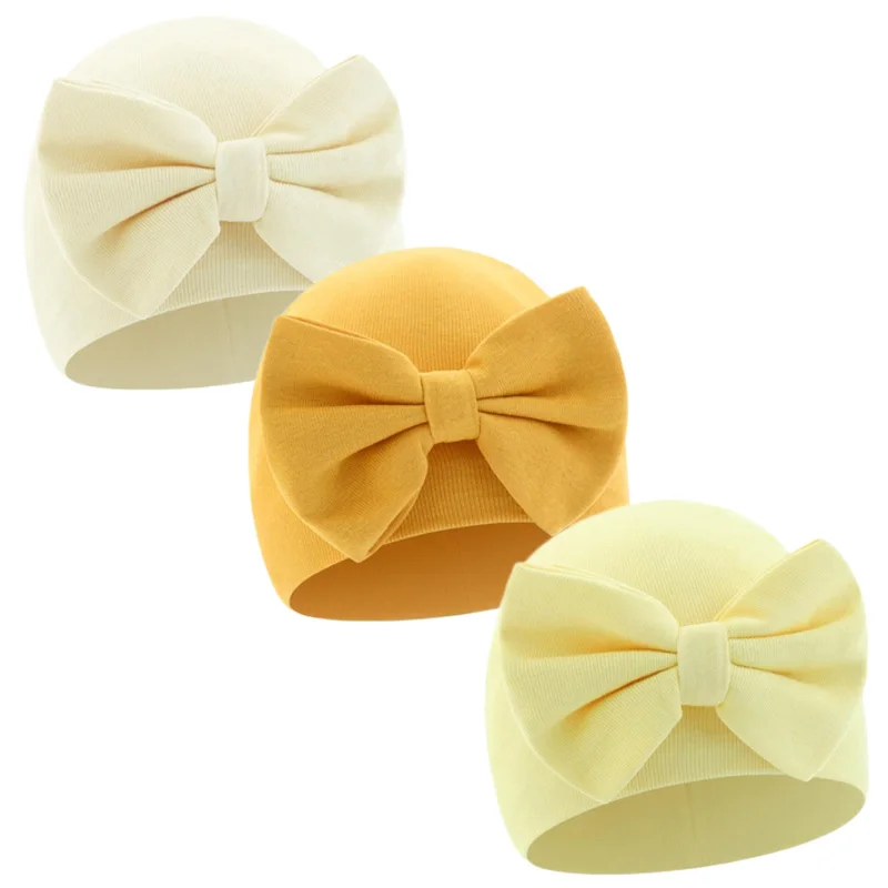 Pack de 3 gorros infantiles con lazos