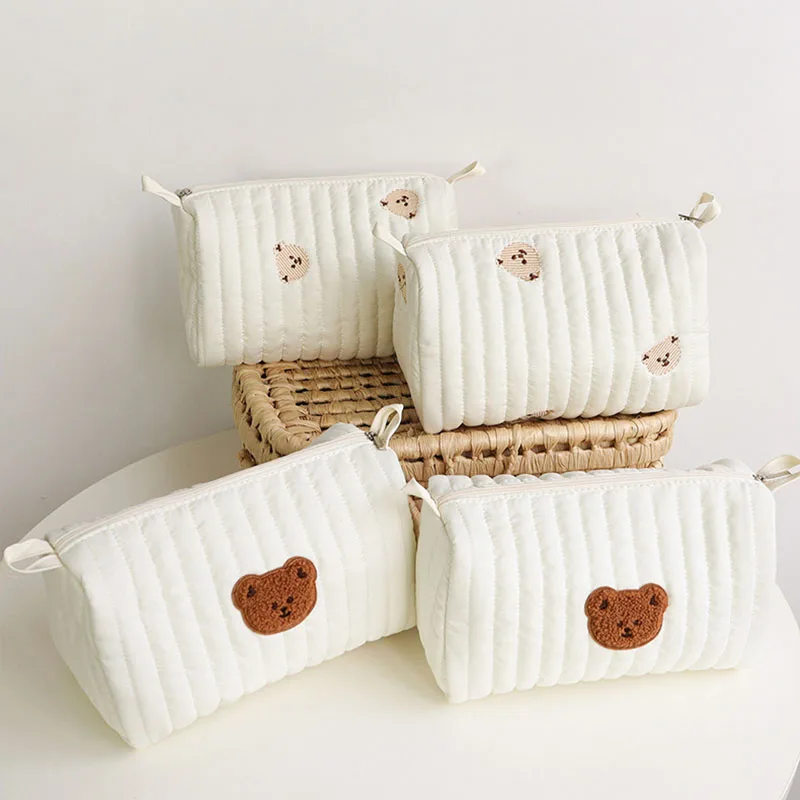 MILANCEL Bolsa para pañales con oso bordado - multifuncional y amplia - imagen 4
