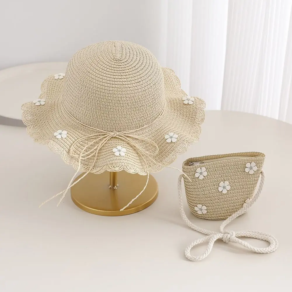 Sombrero infantil en uso durante vacaciones y viajes