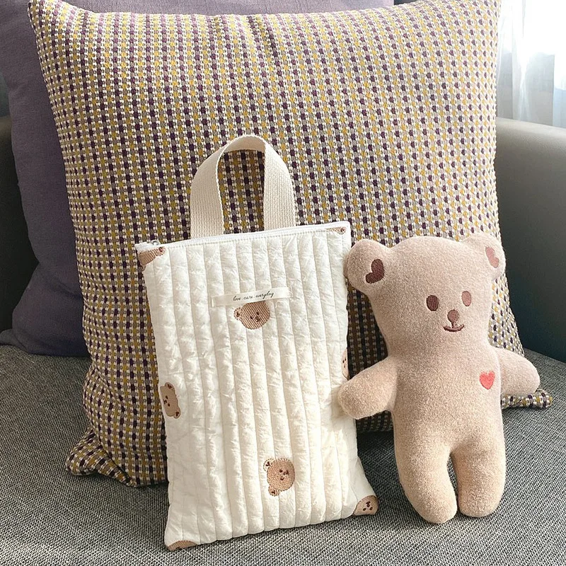 Bolsa de pañales con bordado de oso y estilo coreano para bebé - imagen 4