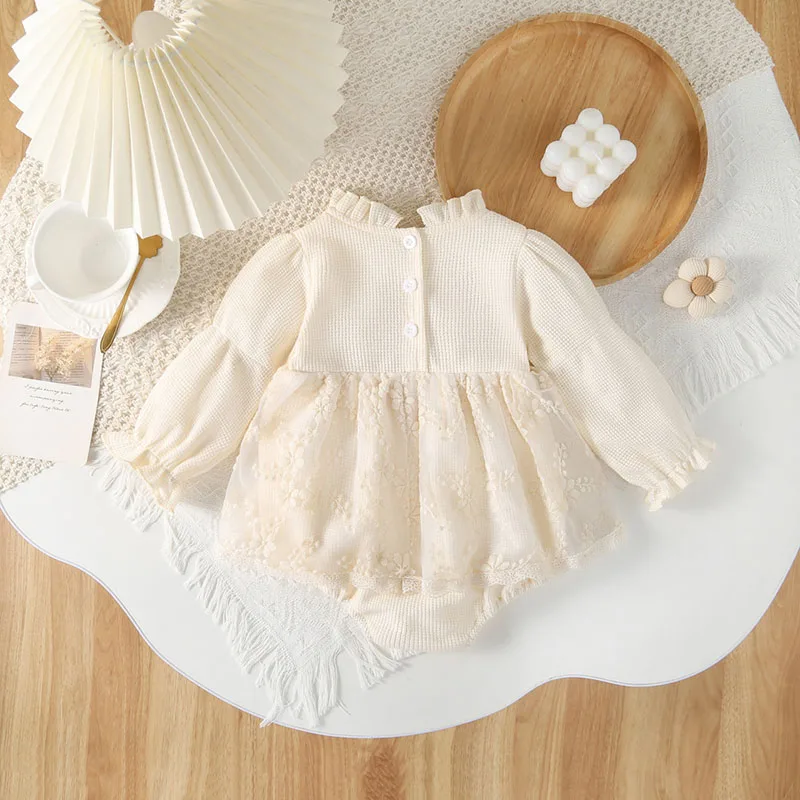 Milangel body bebé con encaje floral y lazo de gofre fino elegante - imagen 3
