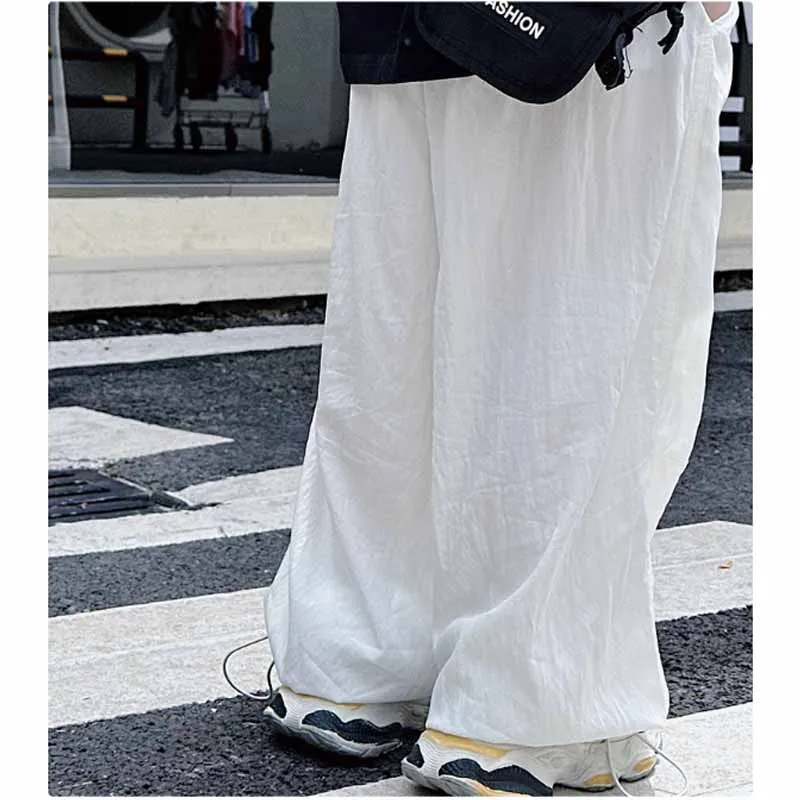 Pantalón recto suelto en verde militar