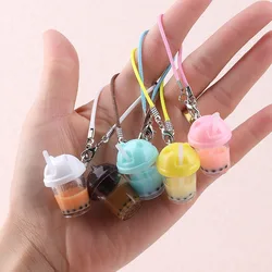 Llavero mini encanto de té burbujas en resina para niños