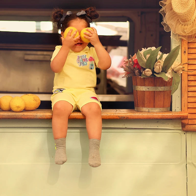 APPS Vestido de verano niña con bordados en piqué