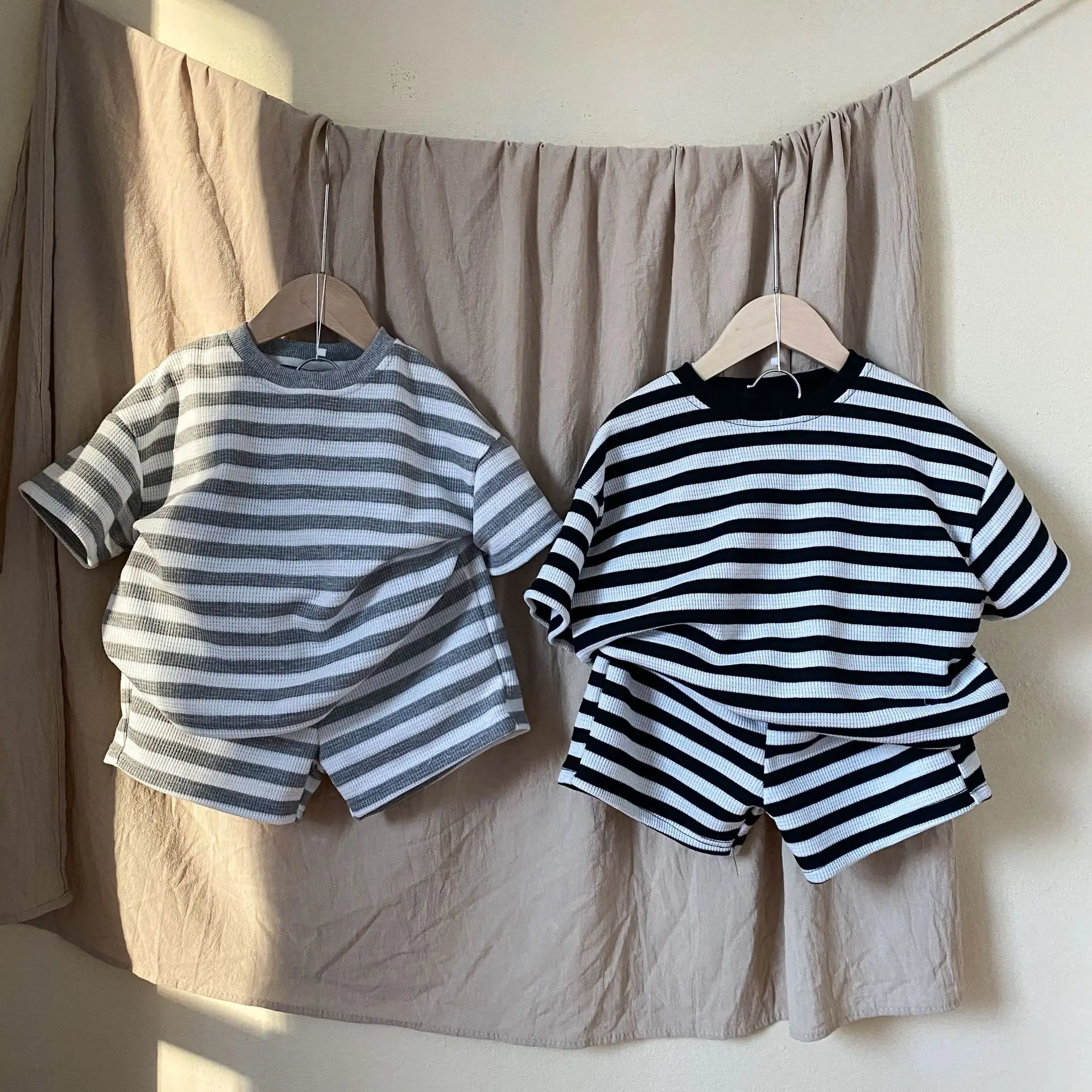 Ropa veraniega con acabado de algodón