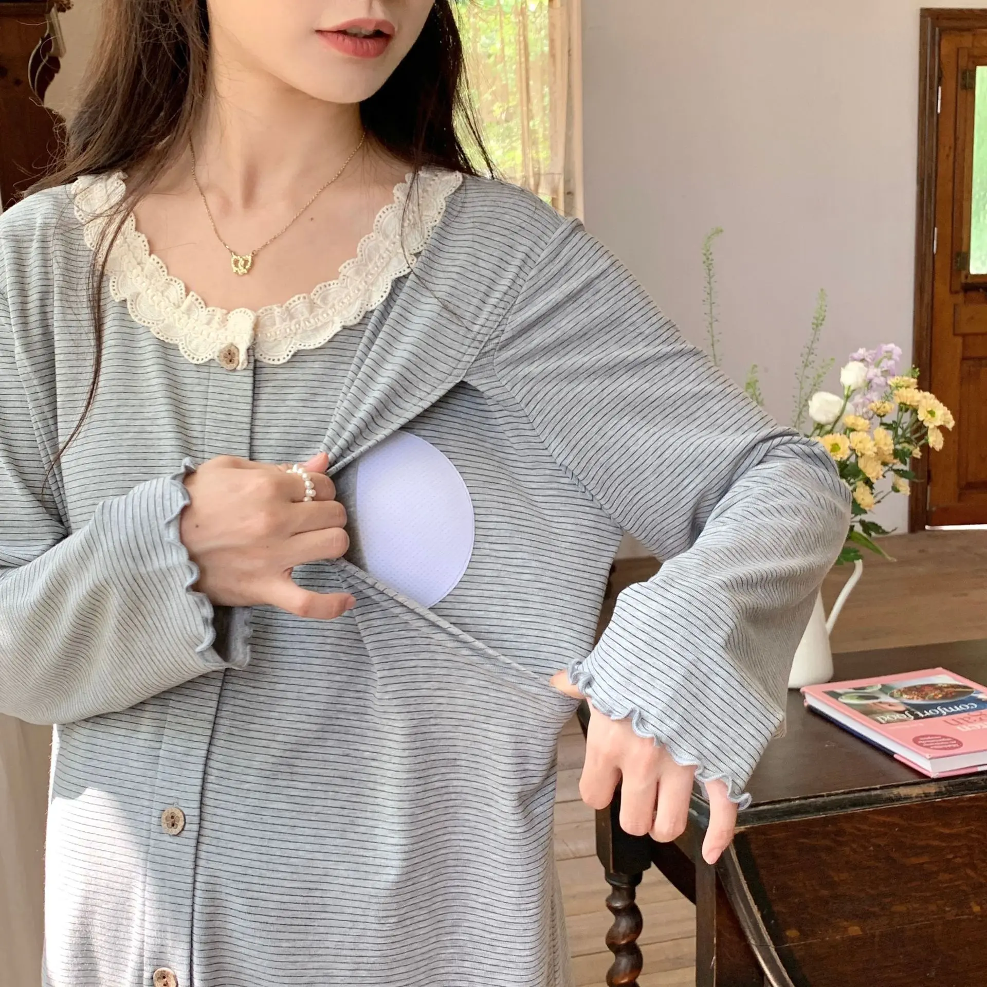 Pijama de maternidad con encaje y cuello redondo para invierno - imagen 3