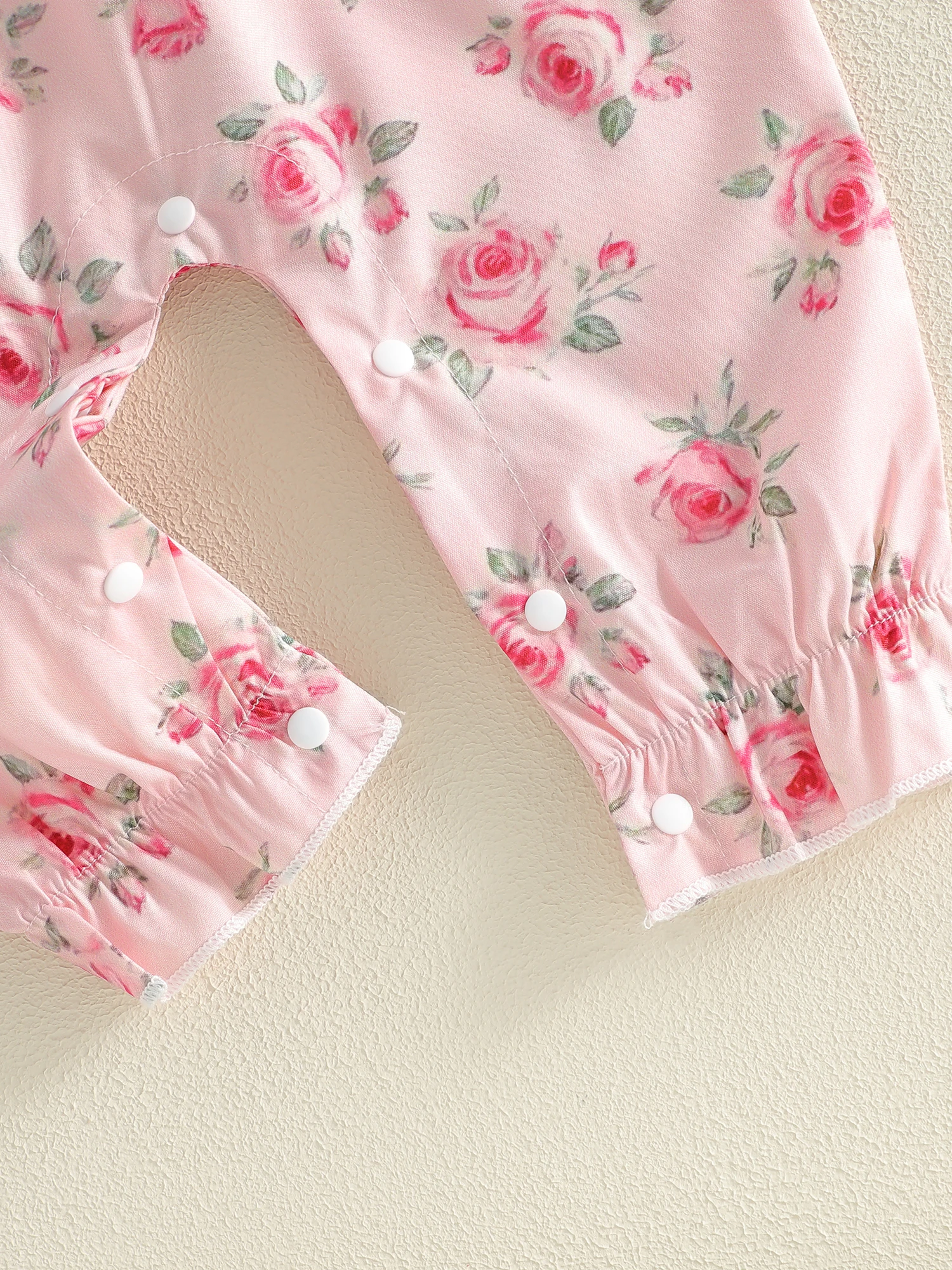 Color rosa y estampado con caída ligera
