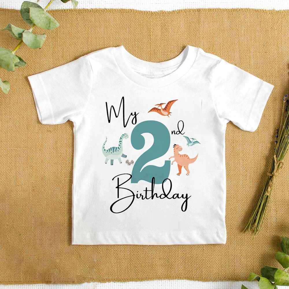Camiseta de dinosaurios infantil para cumpleaños de verano - imagen 2